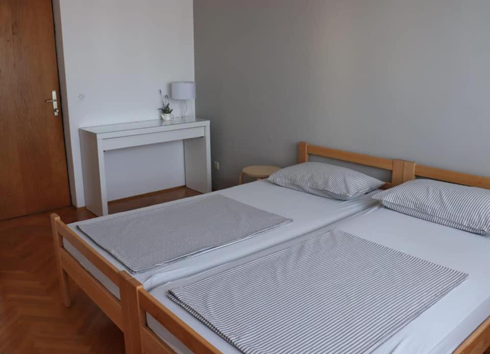 Apartman Simac Okrug Gornji Трогир Экстерьер фото