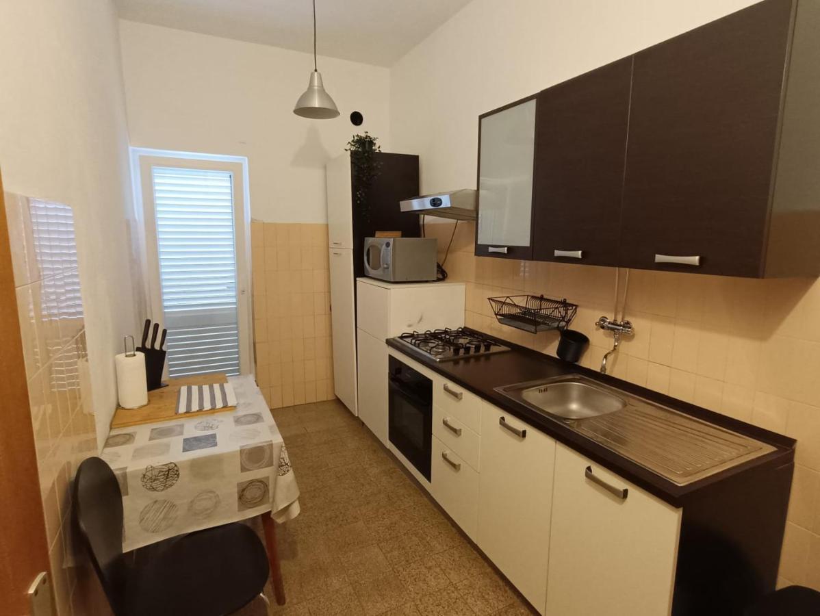 Apartman Simac Okrug Gornji Трогир Экстерьер фото